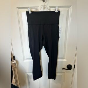 Lululemon wunder train HR crop 23” *pockets black size 8